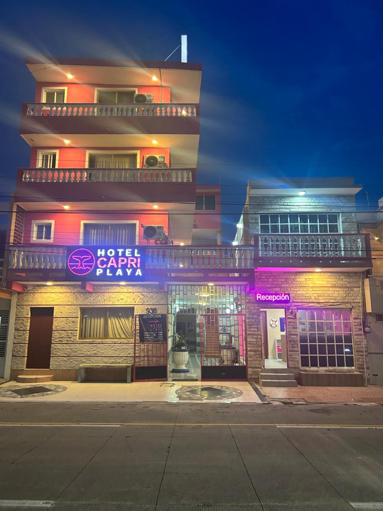 Capri Playa A Calle De La Playa Regatas Veracruz